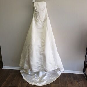 Melissa Sweet Bridal 100% Silk strapless wedding gown